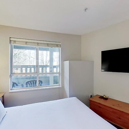 Town Plaza Suites Whistler Zimmer foto